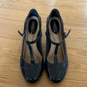 NEW W/O BOX GIANI BERNINI heels